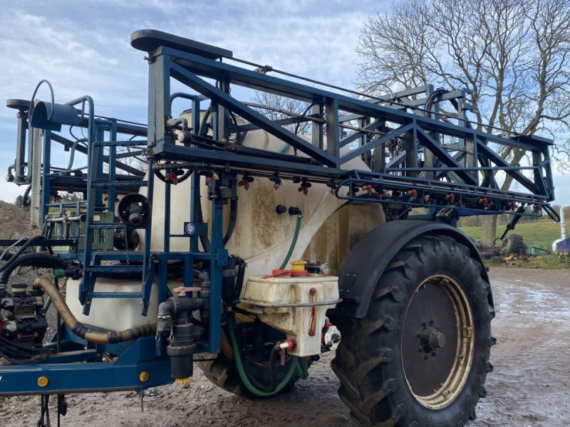 Anhängespritze za tip MGM 3000 ltr. 24 mtr. Sprøjten er synet 2024. Der medfølger også smalle hjul til sprøjten., Gebrauchtmaschine u øster ulslev (Slika 1)