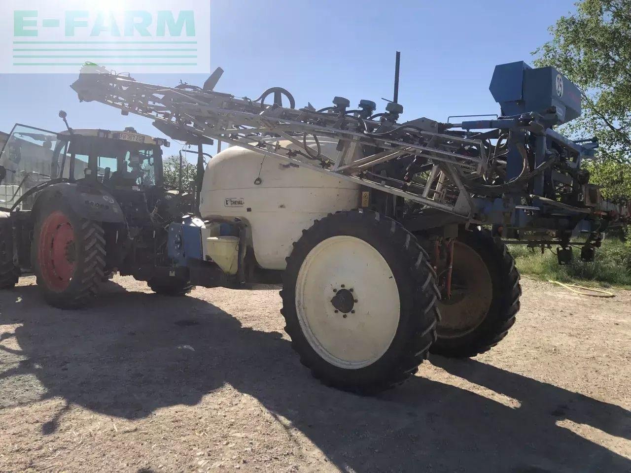 Anhängespritze типа Sonstige meteor + 4100, Gebrauchtmaschine в CHAUVONCOURT (Фотография 4)