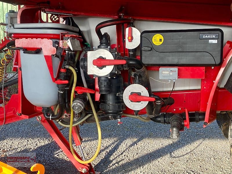 Anhängespritze des Typs Unia Heron 6036 Anhängespritze 6000 L 36 m Gestänge, Neumaschine in Ostheim/Rhön (Bild 15)