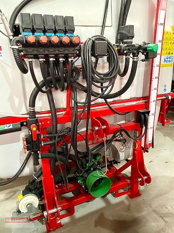 Anhängespritze типа Unia LUX 1015 hydraulische Klappung 1000 L 15 m Müller-Elektronik ARAG-Armaturen, Neumaschine в Ostheim/Rhön (Фотография 2)