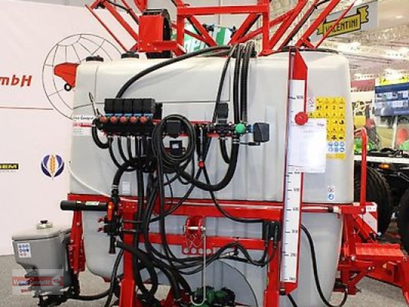 Anhängespritze от тип Unia LUX 1015 hydraulische Klappung 1000 L 15 m Müller-Elektronik ARAG-Armaturen, Neumaschine в Ostheim/Rhön (Снимка 1)