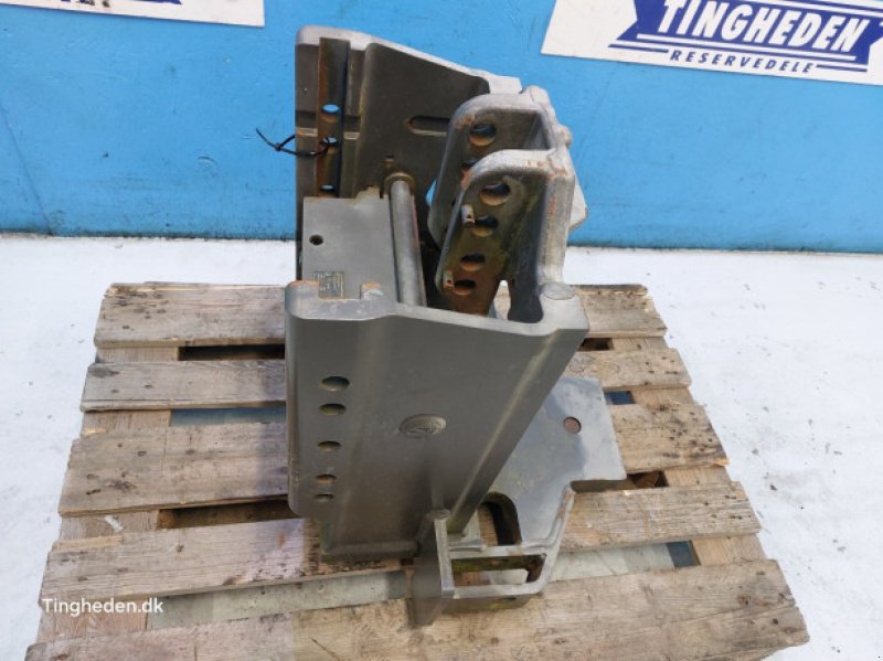 Anhängevorrichtung des Typs CLAAS Arion 500, Gebrauchtmaschine in Hemmet (Bild 4)