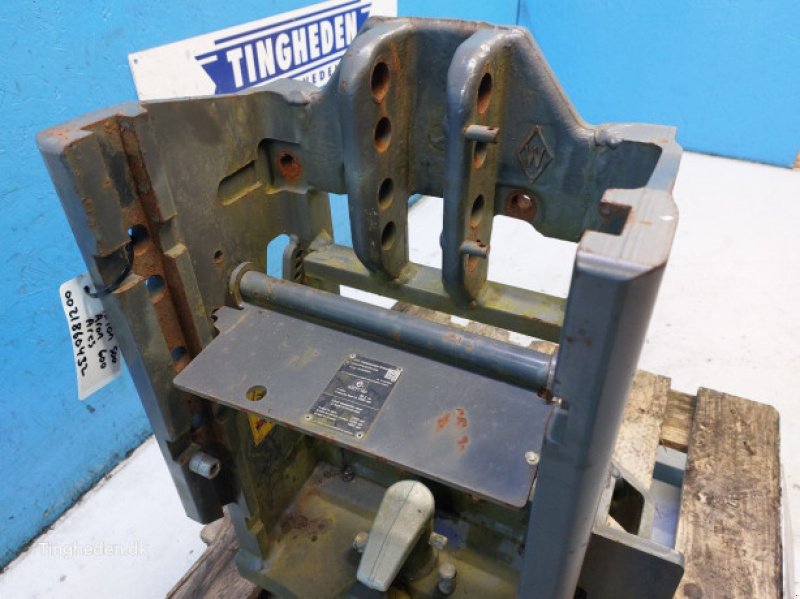 Anhängevorrichtung des Typs CLAAS Arion 500, Gebrauchtmaschine in Hemmet (Bild 14)