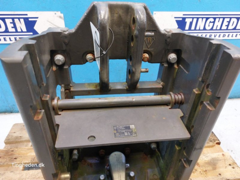 Anhängevorrichtung des Typs CLAAS Arion 600, Gebrauchtmaschine in Hemmet (Bild 3)