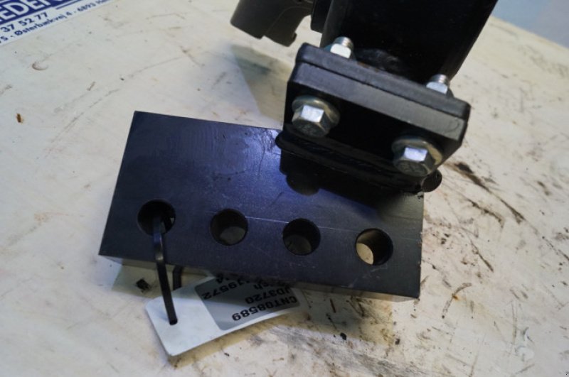 Anhängevorrichtung des Typs John Deere 3720, Gebrauchtmaschine in Hemmet (Bild 11)