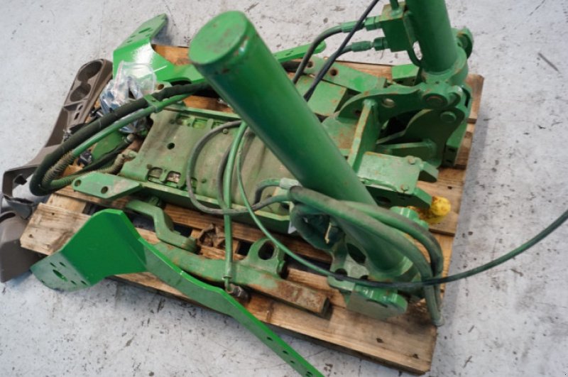 Anhängevorrichtung des Typs John Deere 8235R, Gebrauchtmaschine in Hemmet (Bild 9)