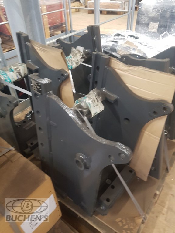 Anhängevorrichtung des Typs Kubota Anhängebock Höhenverstellbar M110-M135 GX, Neumaschine in Olpe (Bild 2)