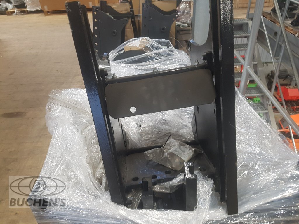 Anhängevorrichtung des Typs Kubota M8540-M9540  Höhenverstellbar, Neumaschine in Olpe (Bild 1)