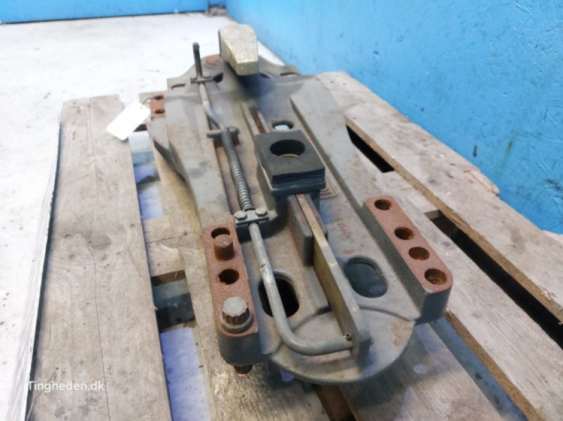 Anhängevorrichtung des Typs Massey Ferguson 8690, Gebrauchtmaschine in Hemmet (Bild 12)