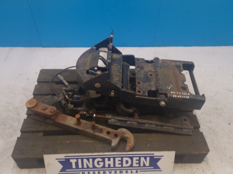 Anhängevorrichtung Türe ait New Holland TS135A, Gebrauchtmaschine içinde Hemmet (resim 1)