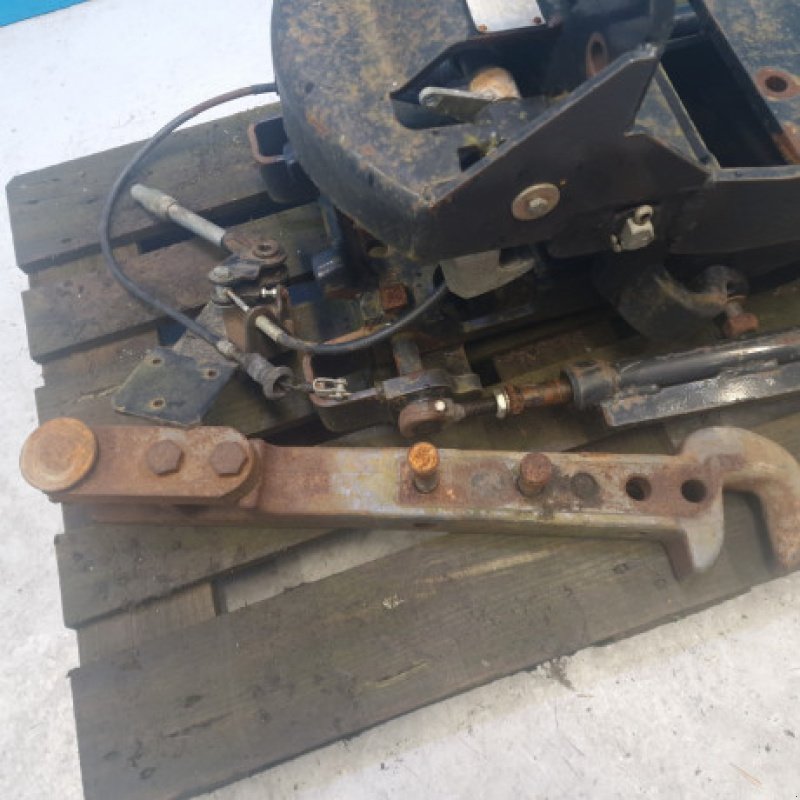 Anhängevorrichtung des Typs New Holland TS135A, Gebrauchtmaschine in Hemmet (Bild 4)
