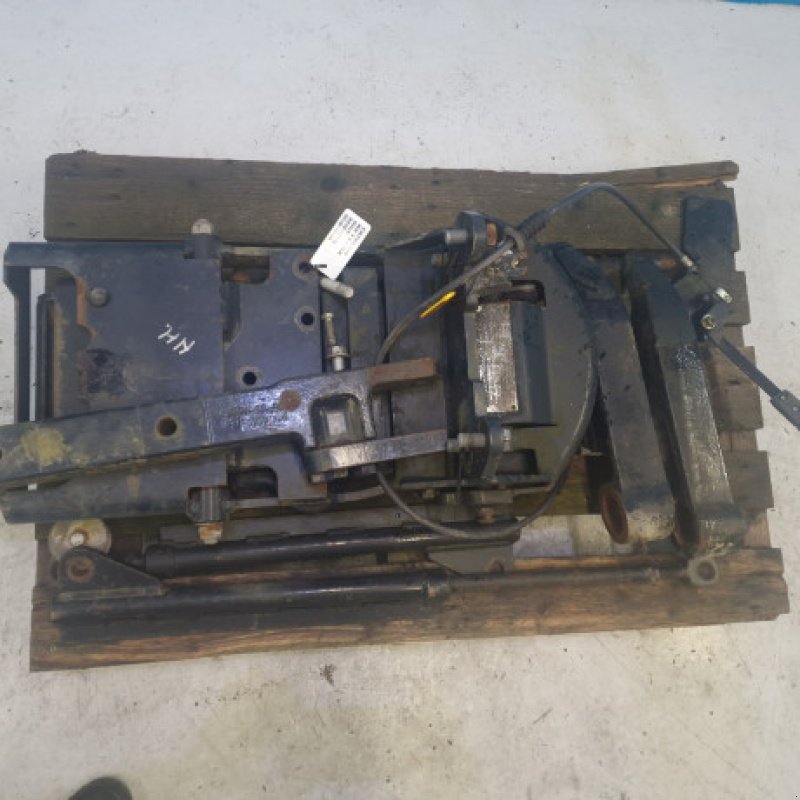Anhängevorrichtung des Typs New Holland TS135A, Gebrauchtmaschine in Hemmet (Bild 8)