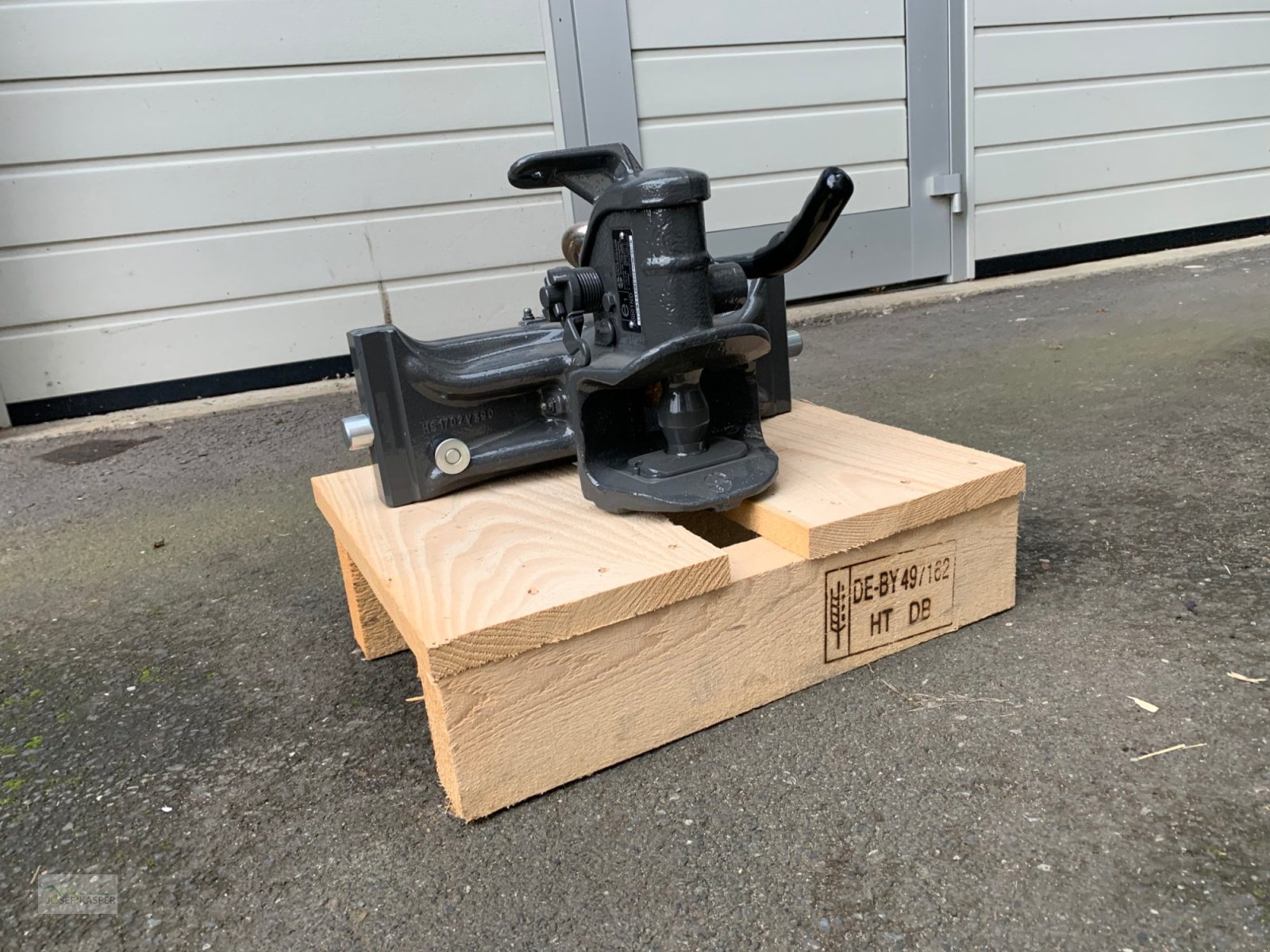 Anhängevorrichtung типа Sauermann Anhängekupplung 31,2er Schlitten, 38er Bolzen, Neumaschine в Alitzheim (Фотография 1)