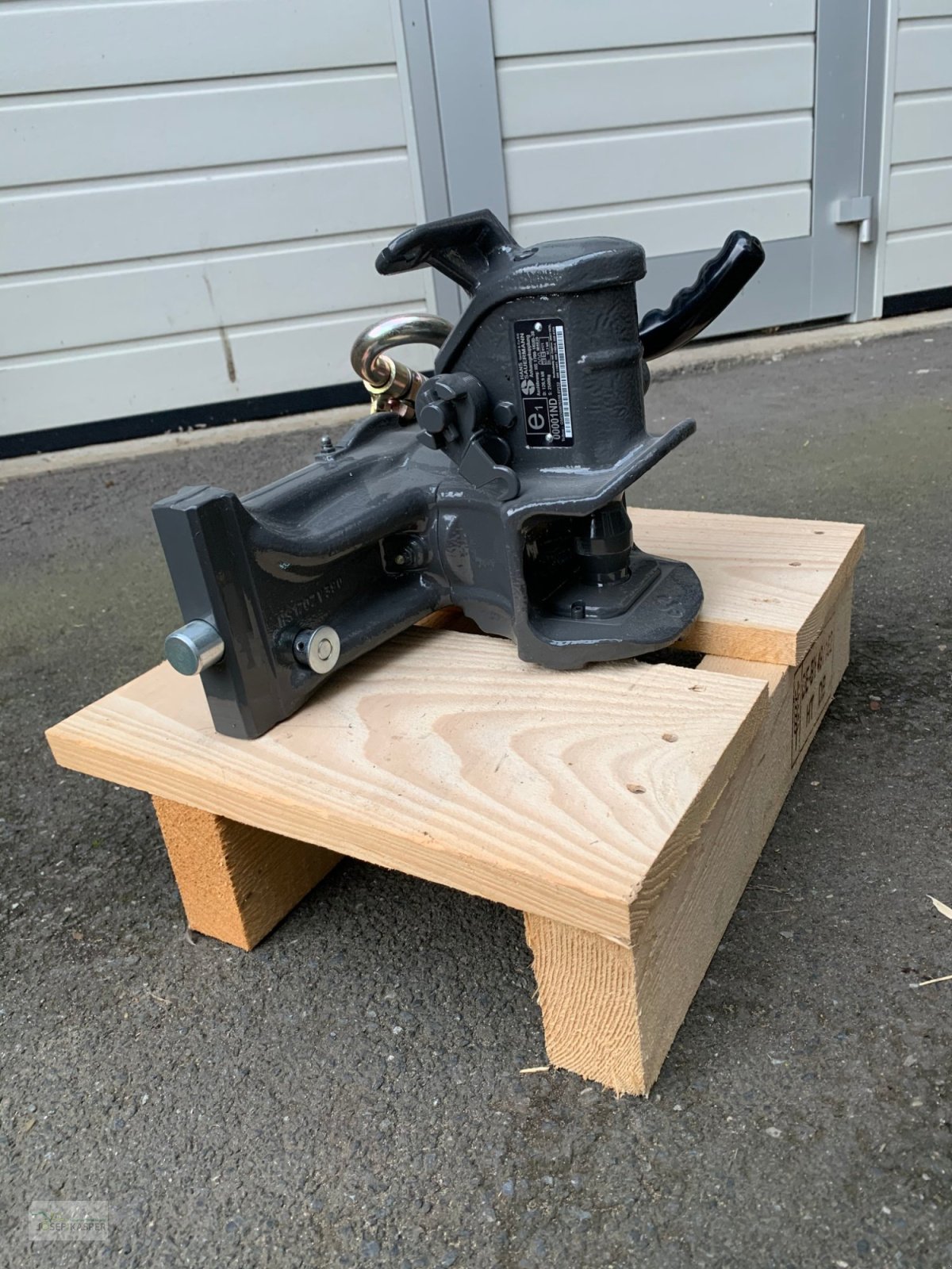 Anhängevorrichtung типа Sauermann Anhängekupplung 31,2er Schlitten, 38er Bolzen, Neumaschine в Alitzheim (Фотография 2)