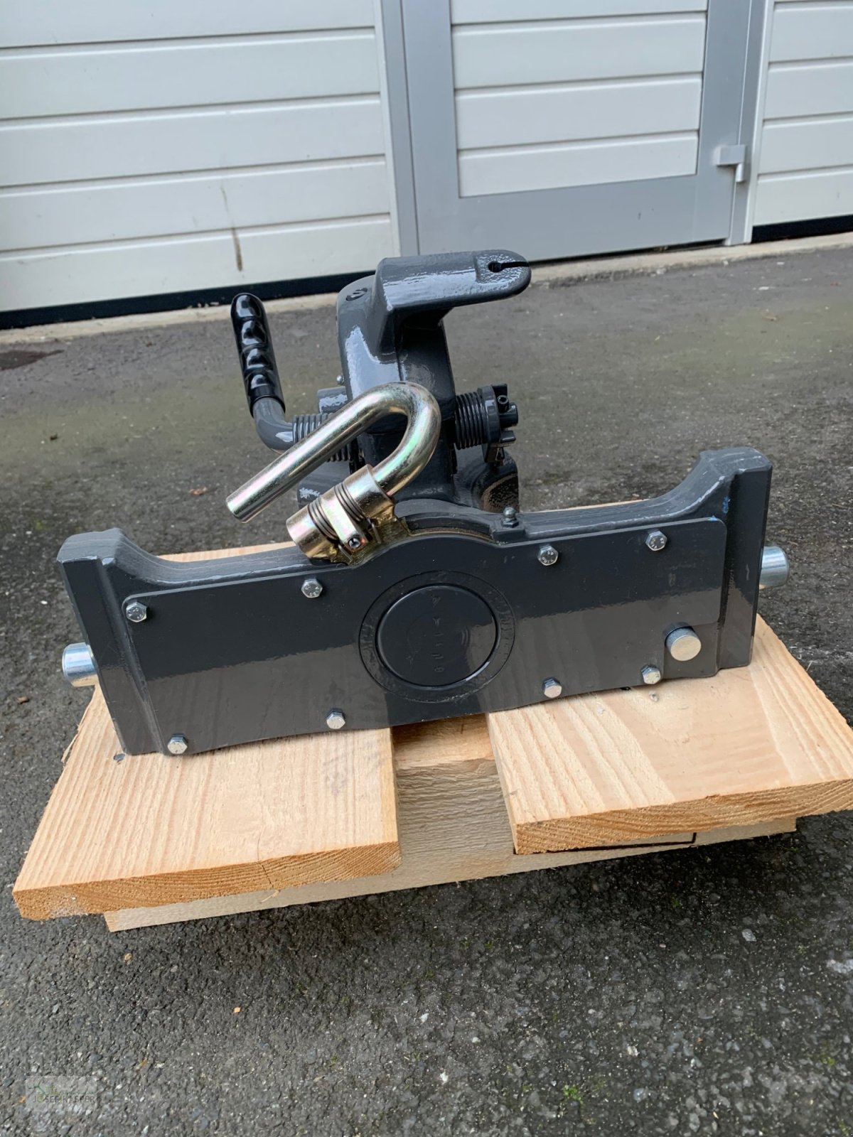 Anhängevorrichtung типа Sauermann Anhängekupplung 31,2er Schlitten, 38er Bolzen, Neumaschine в Alitzheim (Фотография 3)