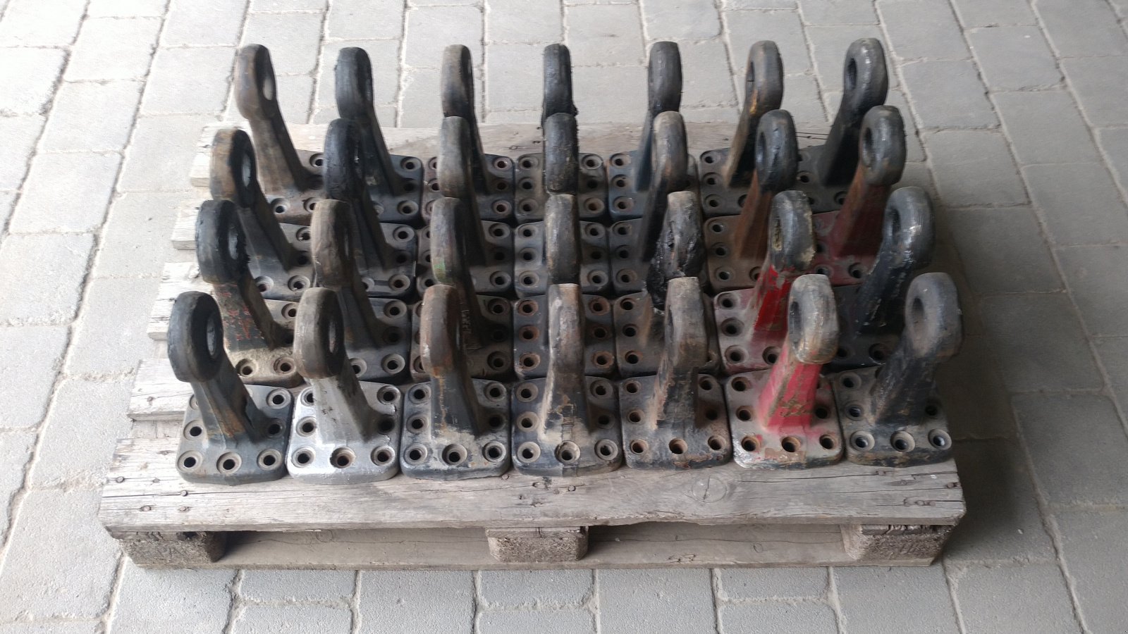 Anhängevorrichtung des Typs Sonstige Zugöse Flanschzugöse für Anhängekupplung Zugvorrichtung für Anhänger, Kipper, Güllefass, .., Gebrauchtmaschine in Großschönbrunn (Bild 1)