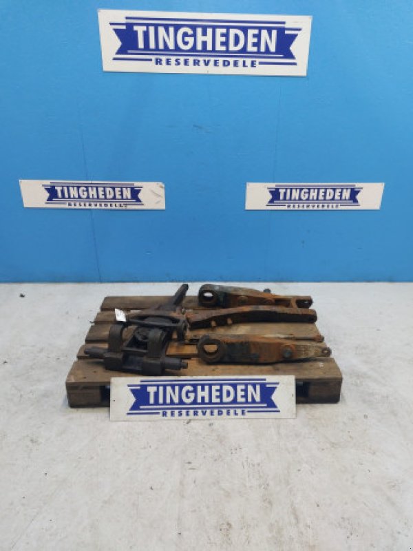 Anhängevorrichtung des Typs Valtra T213, Gebrauchtmaschine in Hemmet (Bild 1)