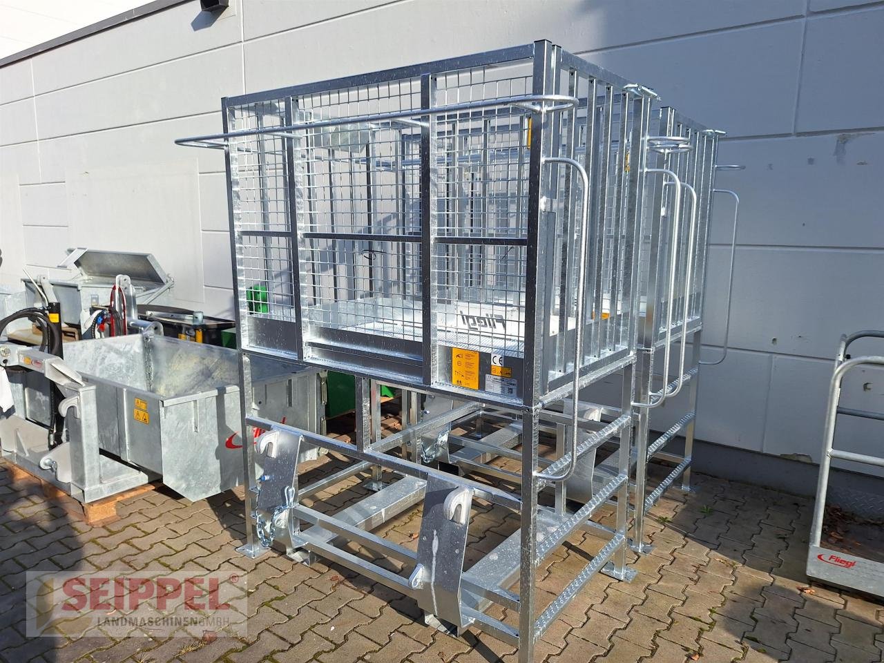 Arbeitsbühne tipa Fliegl Arbeitsbühne hoch zn, Neumaschine u Groß-Umstadt (Slika 1)