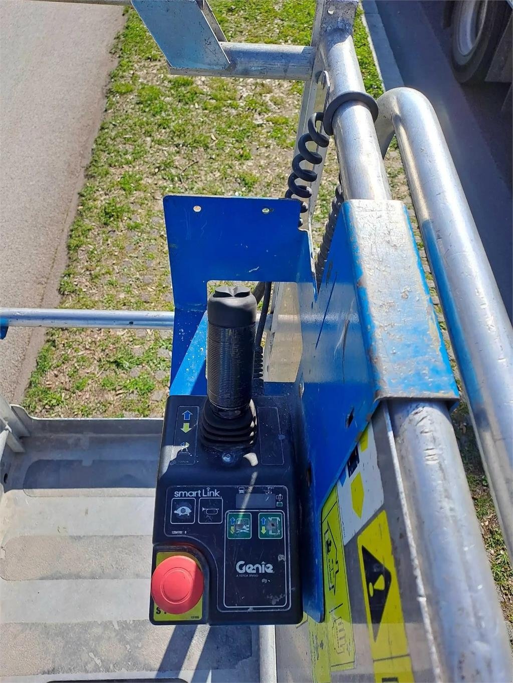 Arbeitsbühne du type Genie GR 12, Gebrauchtmaschine en Schierling (Photo 7)