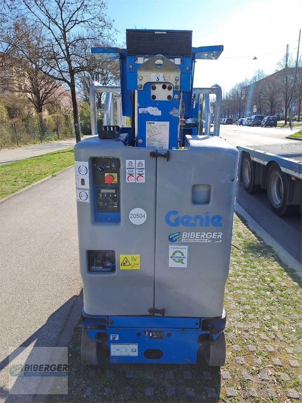 Arbeitsbühne типа Genie GR 12, Gebrauchtmaschine в Schierling (Фотография 5)