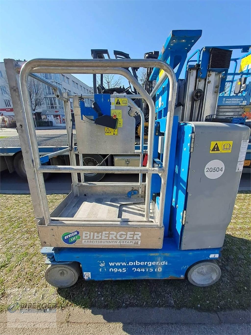 Arbeitsbühne от тип Genie GR 12, Gebrauchtmaschine в Schierling (Снимка 4)