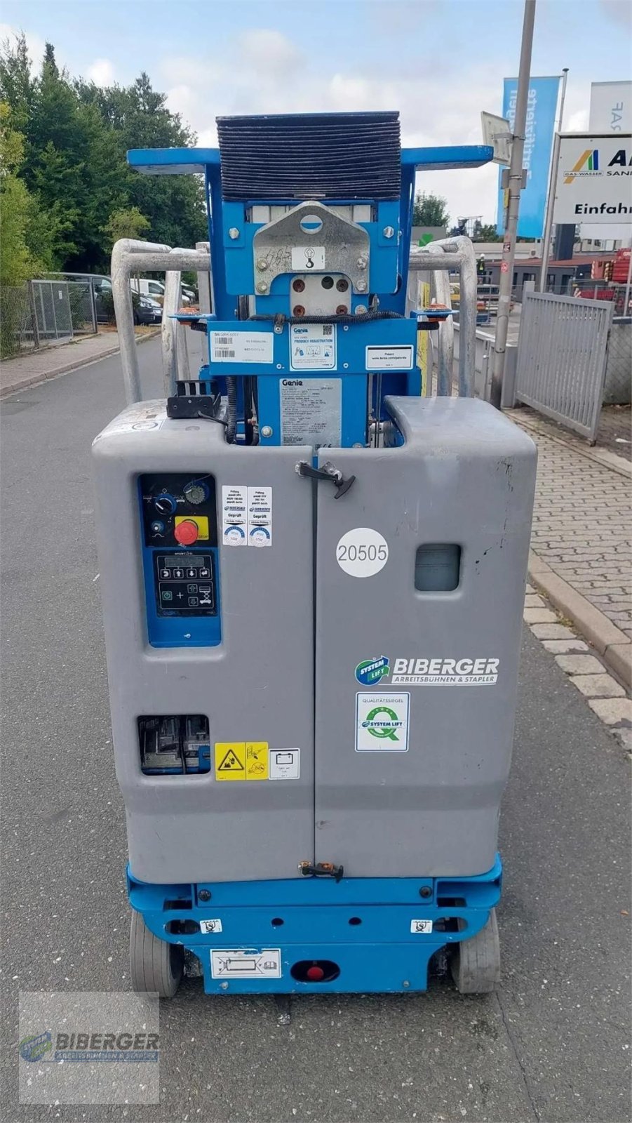 Arbeitsbühne от тип Genie GR 12, Gebrauchtmaschine в Schierling (Снимка 3)