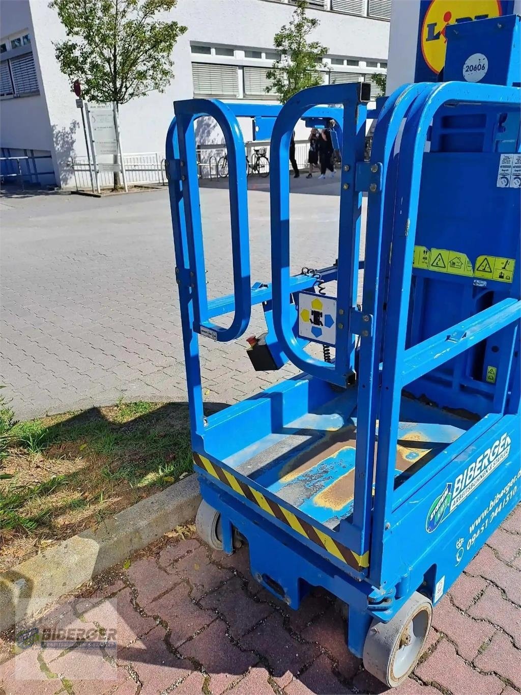 Arbeitsbühne от тип Genie GRC 12, Gebrauchtmaschine в Schierling (Снимка 4)