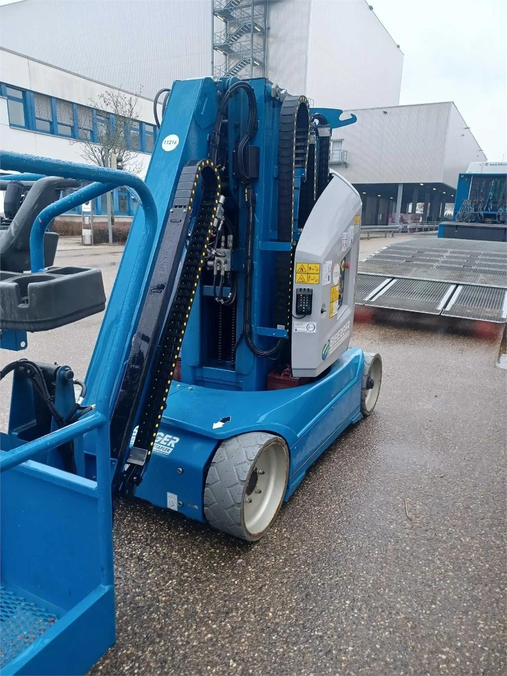 Arbeitsbühne от тип JLG Toucan 12E+, Gebrauchtmaschine в Schierling (Снимка 3)