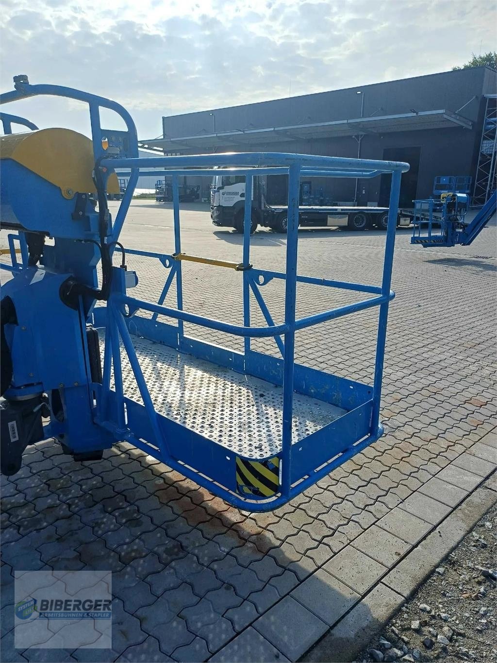 Arbeitsbühne des Typs Magni DAB 28 RT, Gebrauchtmaschine in Schierling (Bild 12)