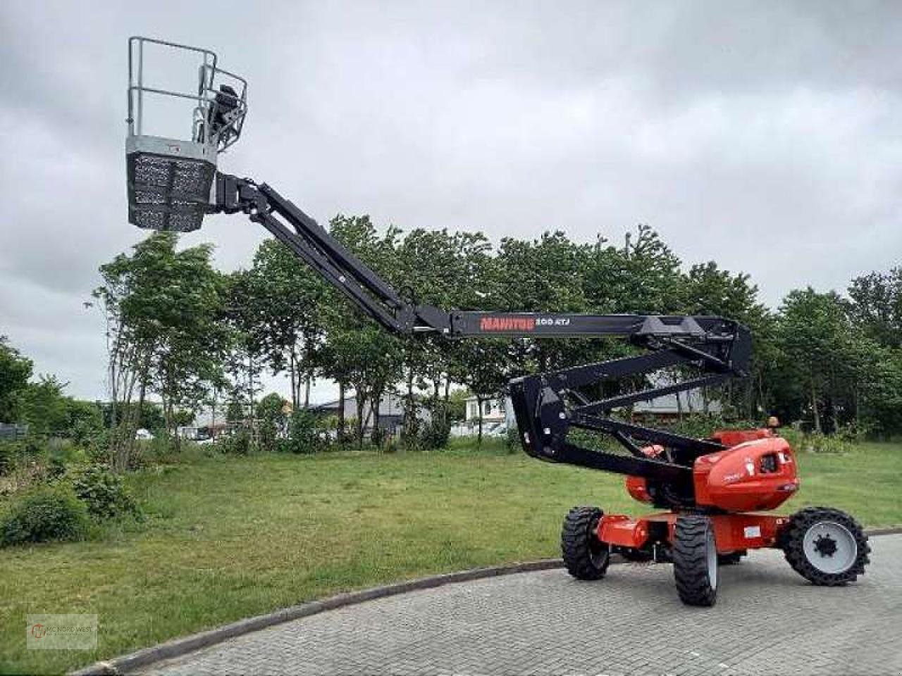 Arbeitsbühne des Typs Manitou 200 ATJ RC ST5 S1, Neumaschine in Oyten (Bild 3)