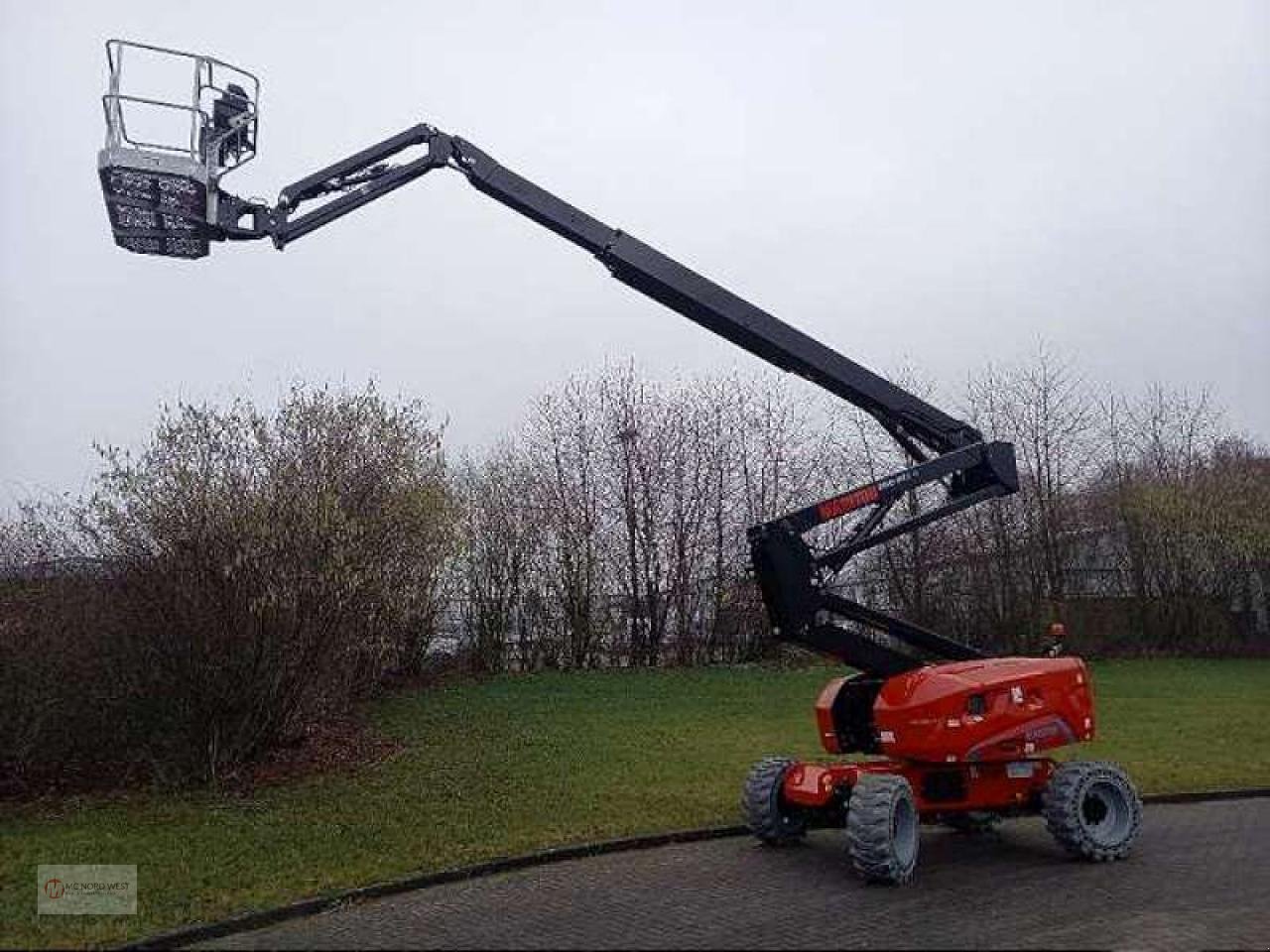 Arbeitsbühne des Typs Manitou 200 ATJE, Neumaschine in Oyten (Bild 4)