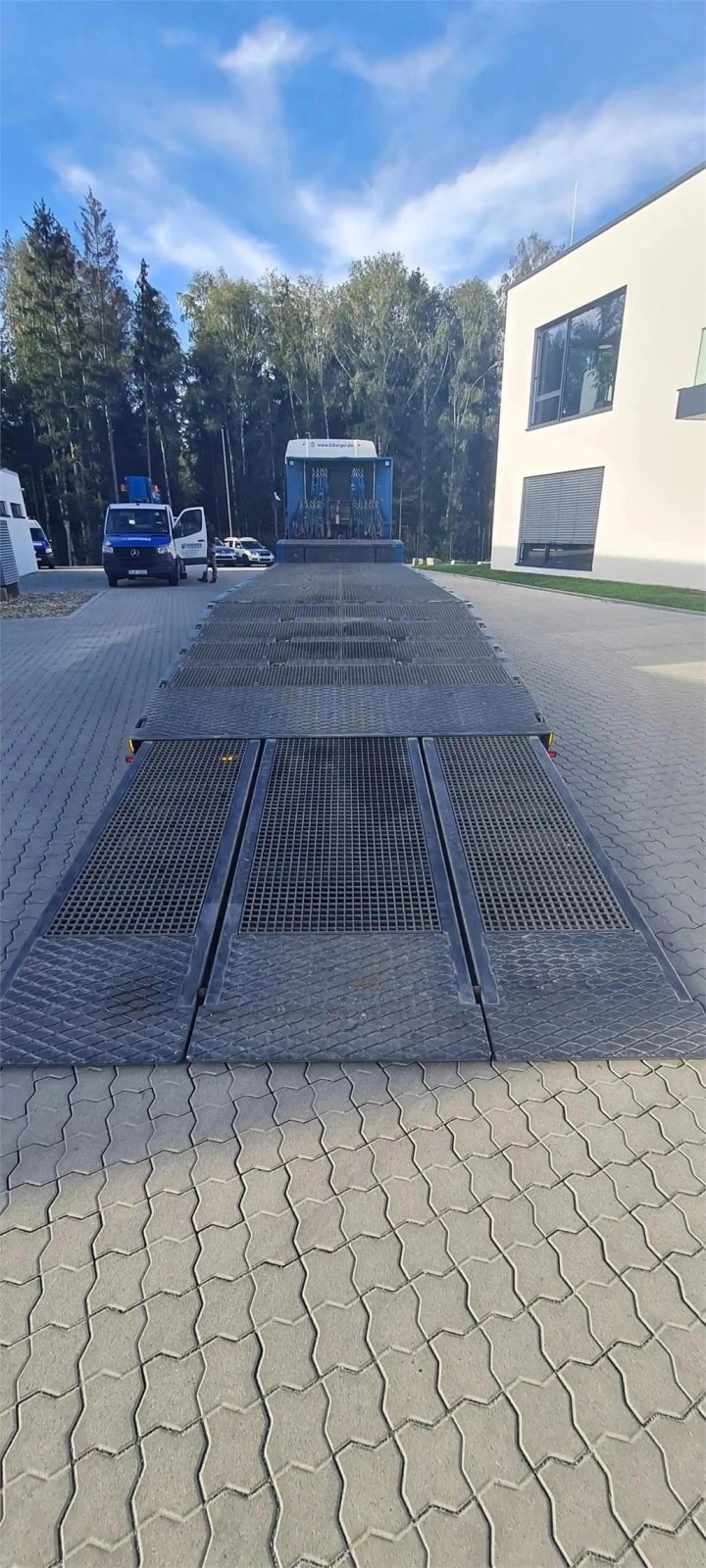 Arbeitsbühne del tipo Meusburger 3-Achs Sattel Heckabsenker, Gebrauchtmaschine en Schierling (Imagen 7)