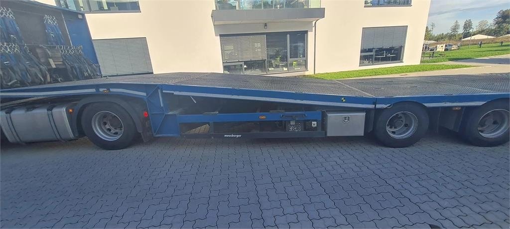 Arbeitsbühne del tipo Meusburger 3-Achs Sattel Heckabsenker, Gebrauchtmaschine en Schierling (Imagen 15)