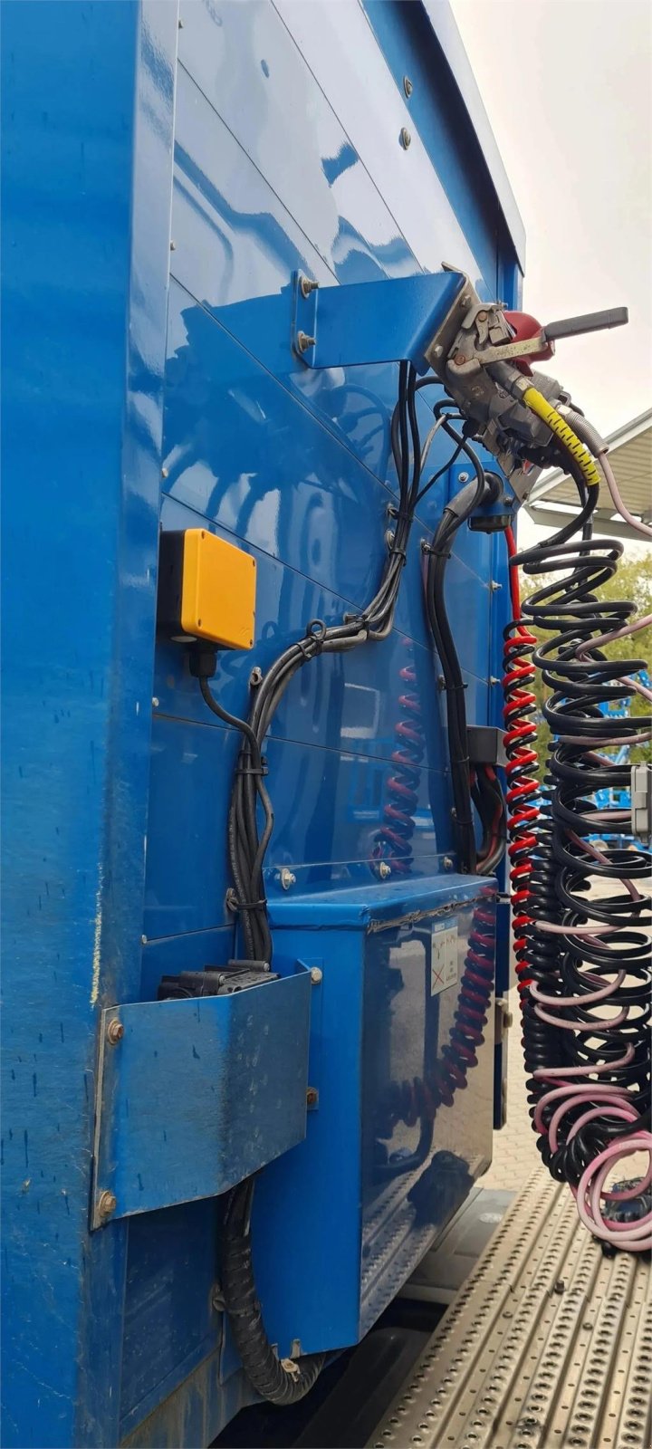 Arbeitsbühne del tipo Meusburger 3-Achs Sattel Heckabsenker, Gebrauchtmaschine en Schierling (Imagen 10)