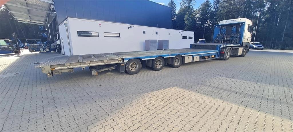 Arbeitsbühne a típus Meusburger 3-Achs Sattel Heckabsenker, Gebrauchtmaschine ekkor: Schierling (Kép 13)