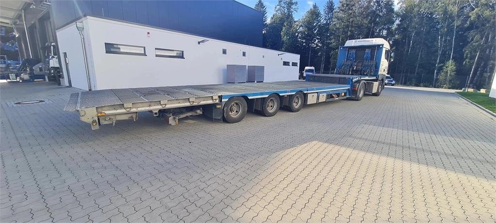 Arbeitsbühne del tipo Meusburger 3-Achs Sattel Heckabsenker, Gebrauchtmaschine en Schierling (Imagen 12)