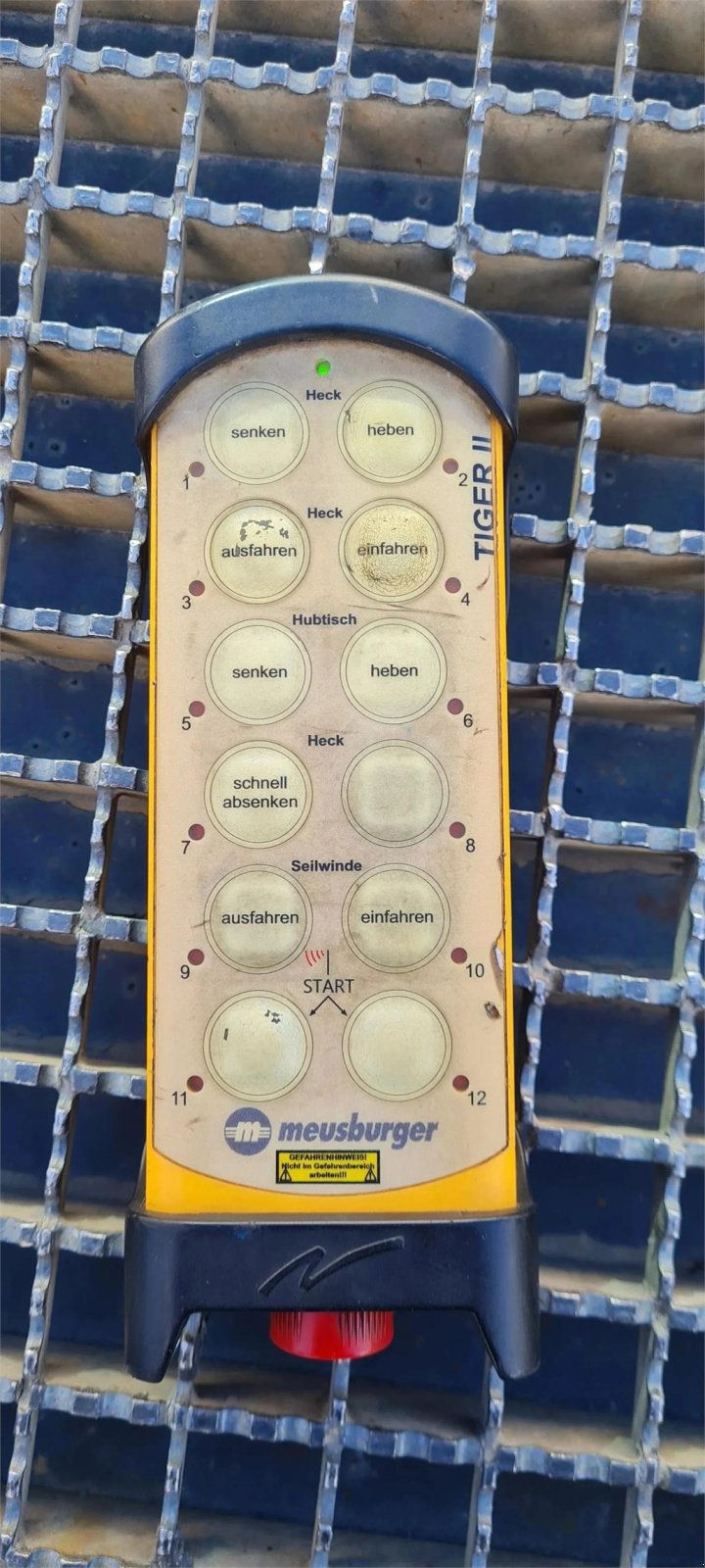 Arbeitsbühne типа Meusburger 3-Achs Sattel Heckabsenker, Gebrauchtmaschine в Schierling (Фотография 22)
