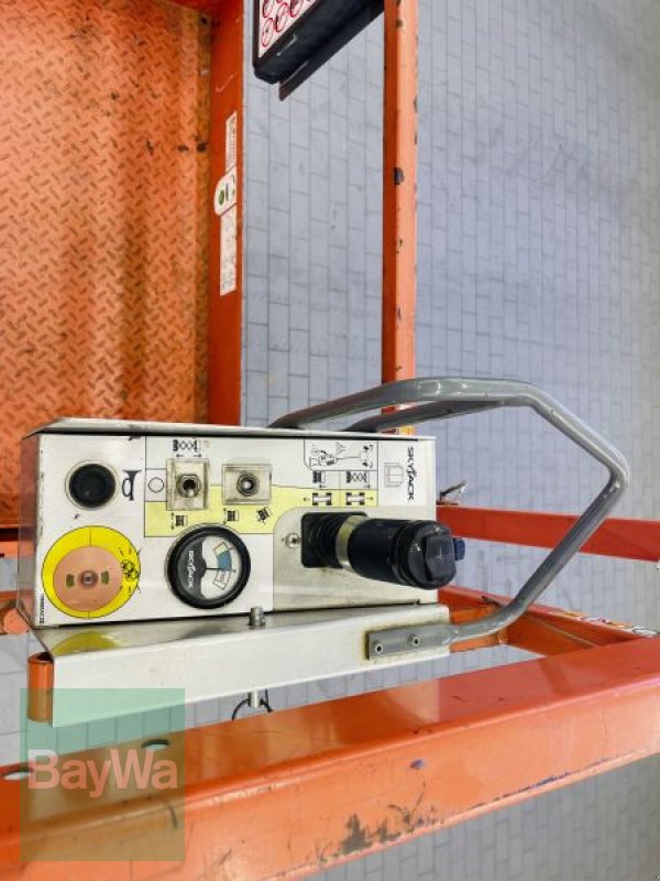 Arbeitsbühne типа Sonstige SKYJACK ELEKTRO SCHERNARBEITSB, Gebrauchtmaschine в Manching (Фотография 13)