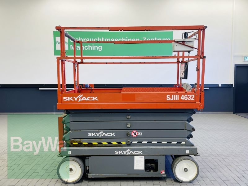 Arbeitsbühne типа Sonstige SKYJACK ELEKTRO SCHERNARBEITSB, Gebrauchtmaschine в Manching (Фотография 4)