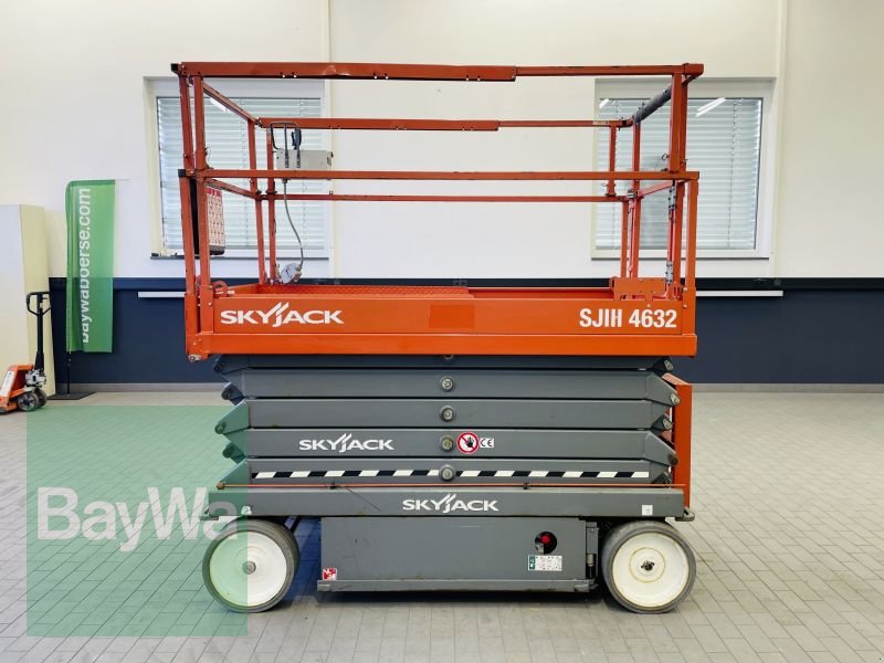 Arbeitsbühne типа Sonstige SKYJACK ELEKTRO SCHERNARBEITSB, Gebrauchtmaschine в Manching (Фотография 9)