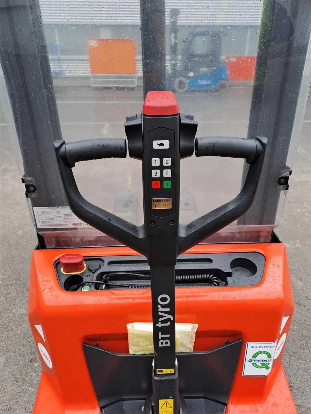 Arbeitsbühne Türe ait Toyota BT SHE100, Gebrauchtmaschine içinde Schierling (resim 4)