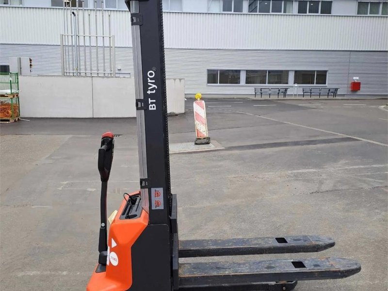 Arbeitsbühne tipa Toyota BT SHE100, Gebrauchtmaschine u Schierling (Slika 1)