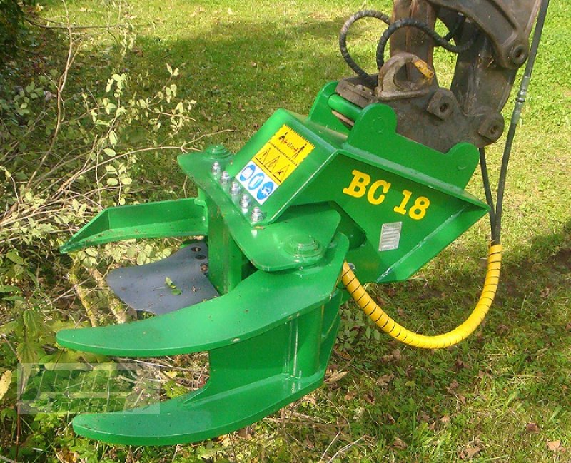 Astschere des Typs Farma Farma Fällgreifer BC 18 oder BC25 ohne Tiltfunktion, Lieferbar mit oder ohne Baggeraufnahme, Neumaschine in Willebadessen (Bild 1)