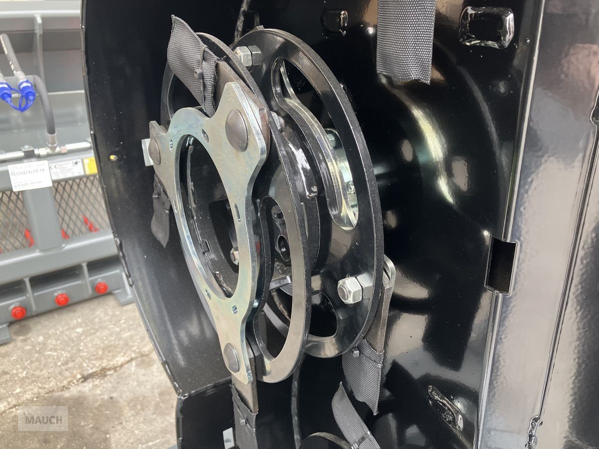 Astschere des Typs Greentec Heckenmulcher RC, Neumaschine in Burgkirchen (Bild 6)