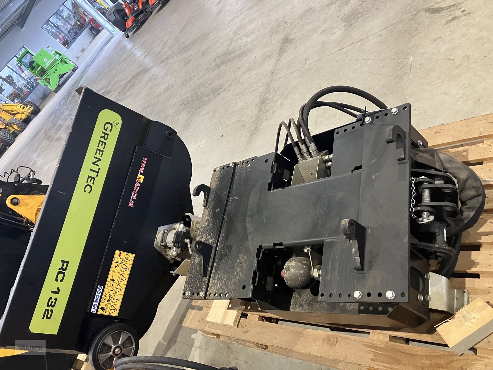 Astschere del tipo Greentec HXF 2802 + Heckenmulcher RC 132, Gebrauchtmaschine In Burgkirchen (Immagine 9)