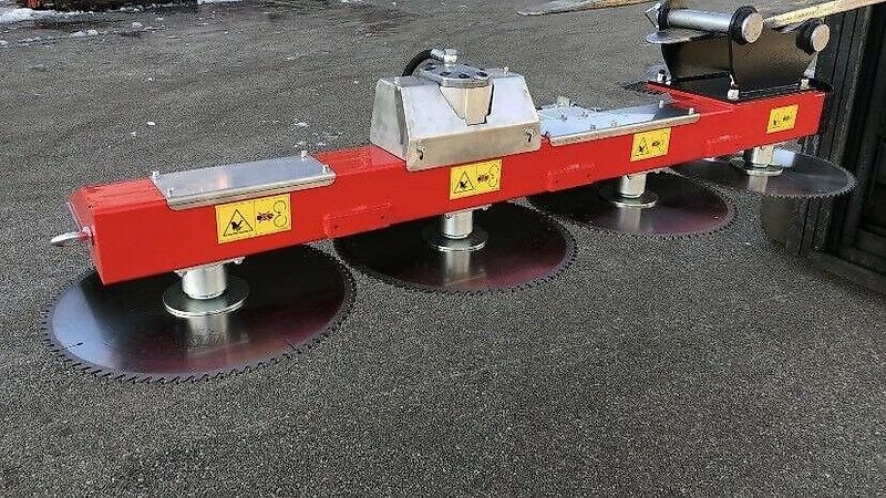 Astschere des Typs Omarv Baumsäge Astsäge Astschere Baumschere Frontladersäge, Gebrauchtmaschine in Schmallenberg (Bild 1)