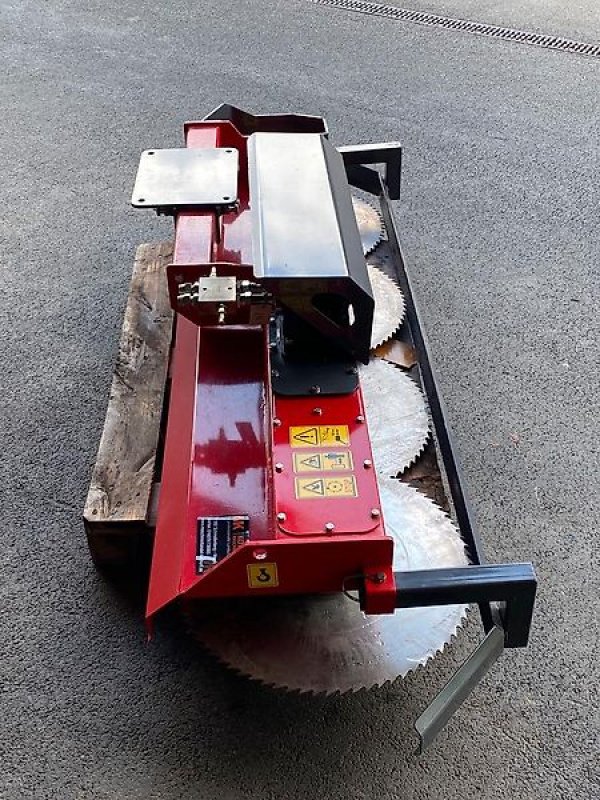 Astschere des Typs Omarv Frontladersäge Baumsäge Astsäge Astschere, Gebrauchtmaschine in Schmallenberg (Bild 6)