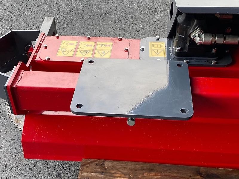 Astschere des Typs Omarv Frontladersäge Baumsäge Astsäge Astschere, Gebrauchtmaschine in Schmallenberg (Bild 4)