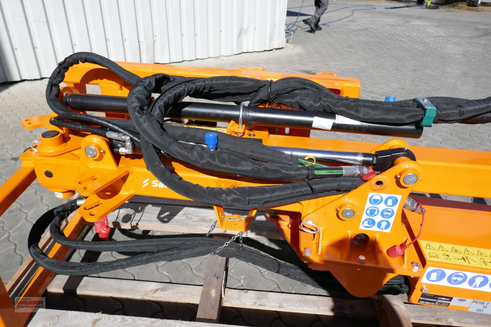 Astschere des Typs SaMASZ PG 150 mit Seitenverschiebungsadapter, Neumaschine in Dorfen (Bild 7)