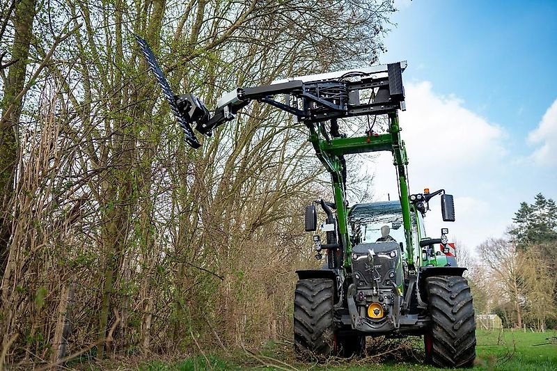 Astschere des Typs Sonstige Hydraulische Heckenschere Euro-Aufnahme Astschere Baumsäge Lader, Gebrauchtmaschine in Schmallenberg (Bild 3)